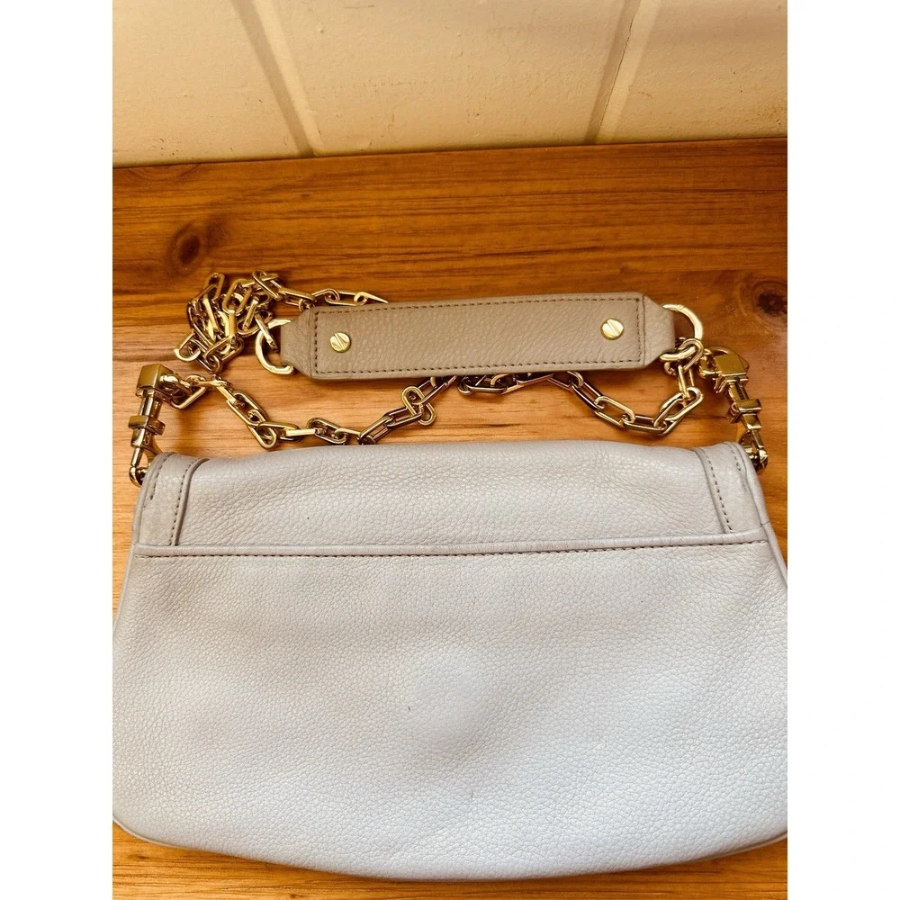 Tory Burch Amanda Logo Gray‎ Crossbody Clutch Gold Chain Flap Magnetic Closure